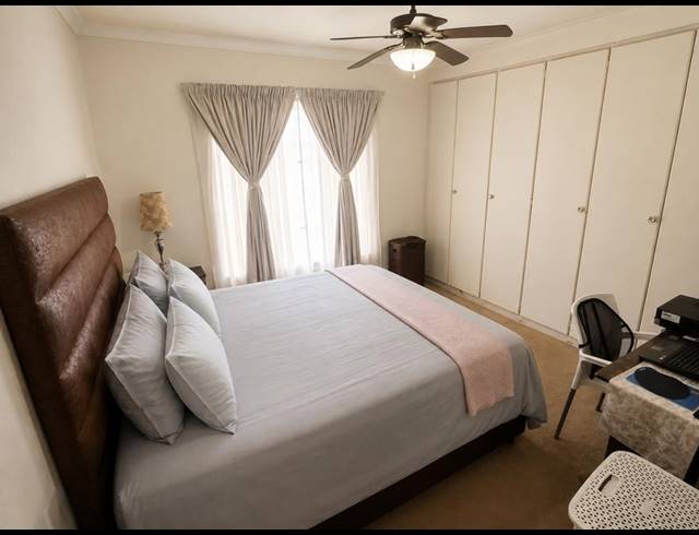 3 BEDROOM APARTMENT FOR SALE IN ZWARTKOP